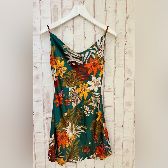 Privé Tropical Print Cami Dress - Picture 2 of 6
